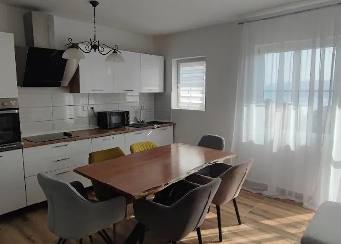 Modern And Cosy With Panorama View